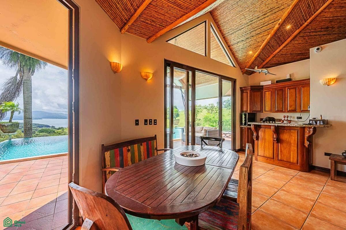 Luxury Lakefront Villa, Arenal, Tilaran, Tilaran, Guanacaste, Costa Rica