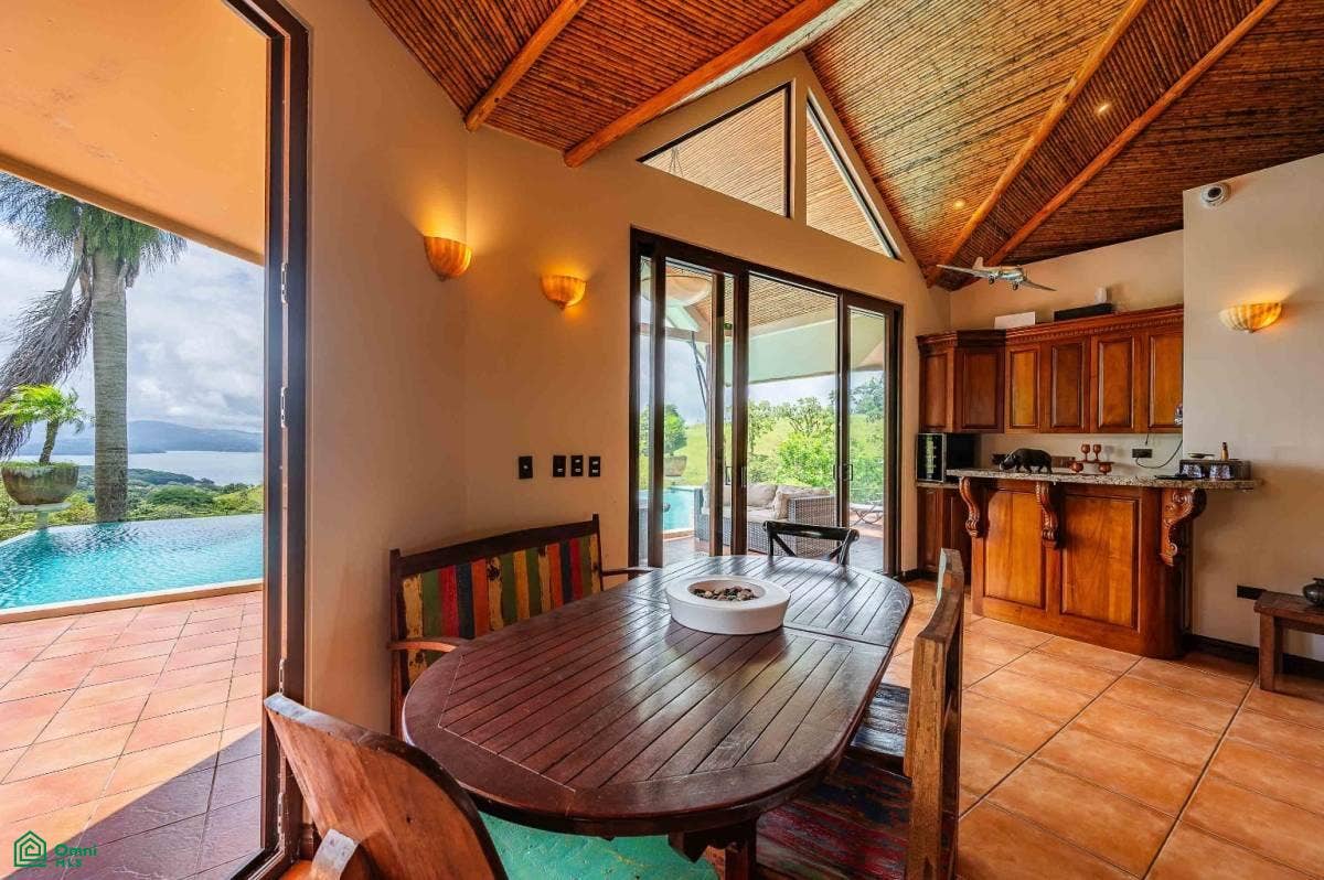 Luxury Lakefront Villa, Arenal, Tilaran, Tilaran, Guanacaste, Costa Rica