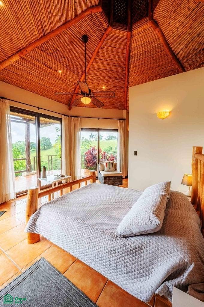 Luxury Lakefront Villa, Arenal, Tilaran, Tilaran, Guanacaste, Costa Rica