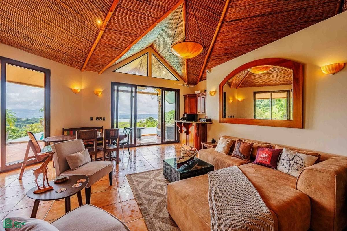 Luxury Lakefront Villa, Arenal, Tilaran, Tilaran, Guanacaste, Costa Rica