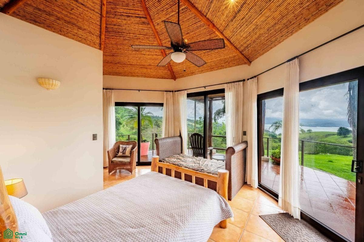 Luxury Lakefront Villa, Arenal, Tilaran, Tilaran, Guanacaste, Costa Rica