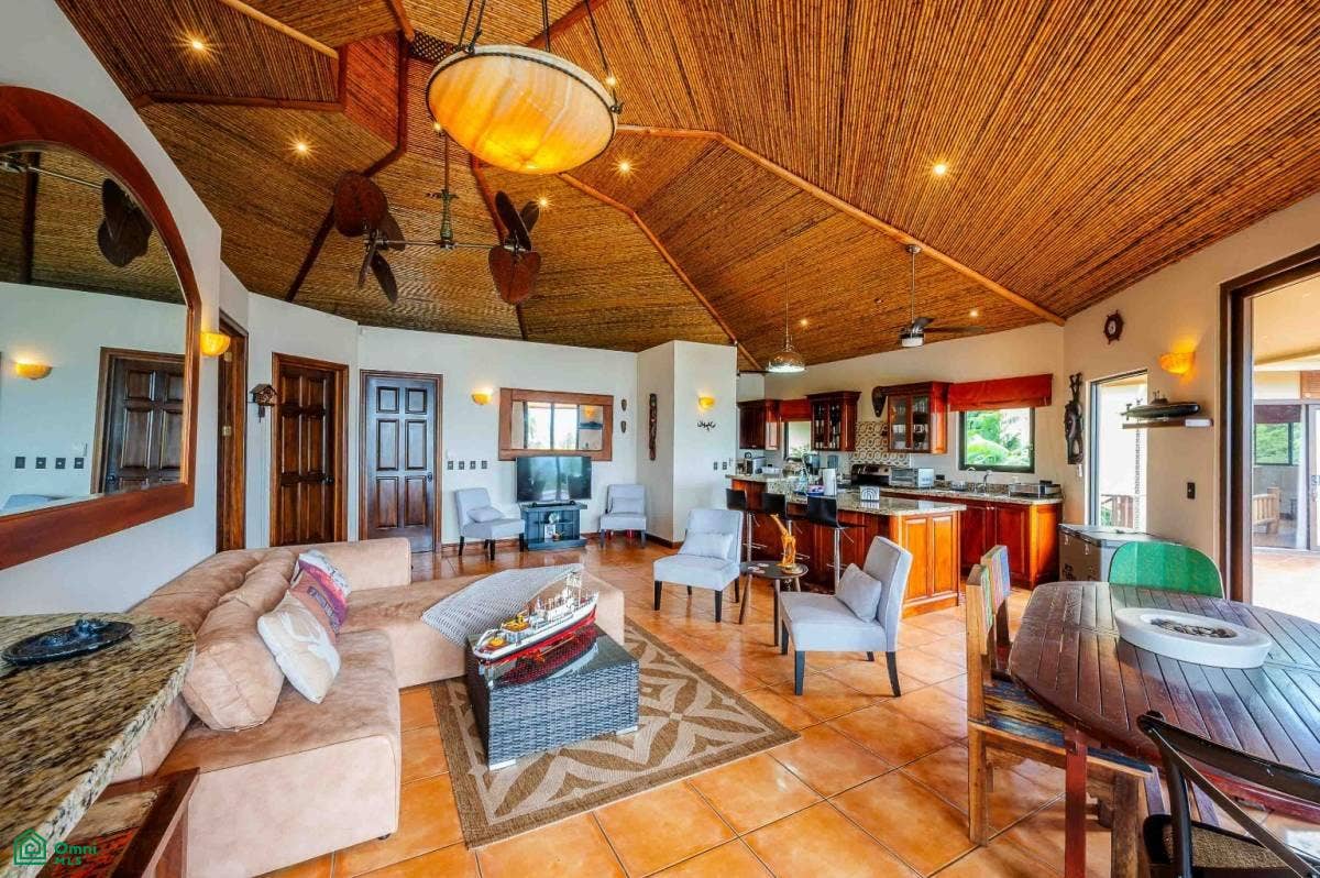 Luxury Lakefront Villa, Arenal, Tilaran, Tilaran, Guanacaste, Costa Rica
