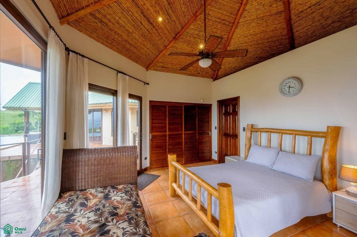 Luxury Lakefront Villa, Arenal, Tilaran, Tilaran, Guanacaste, Costa Rica