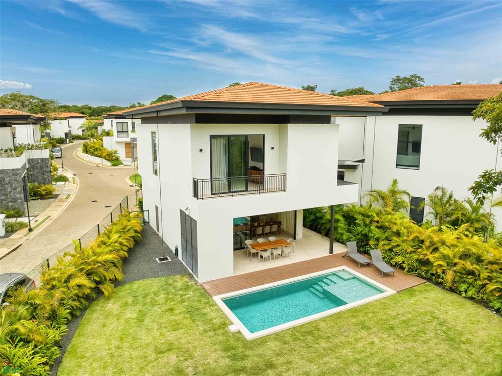 Four Bedroom Luxury Townhome Tamarindo Guanacaste