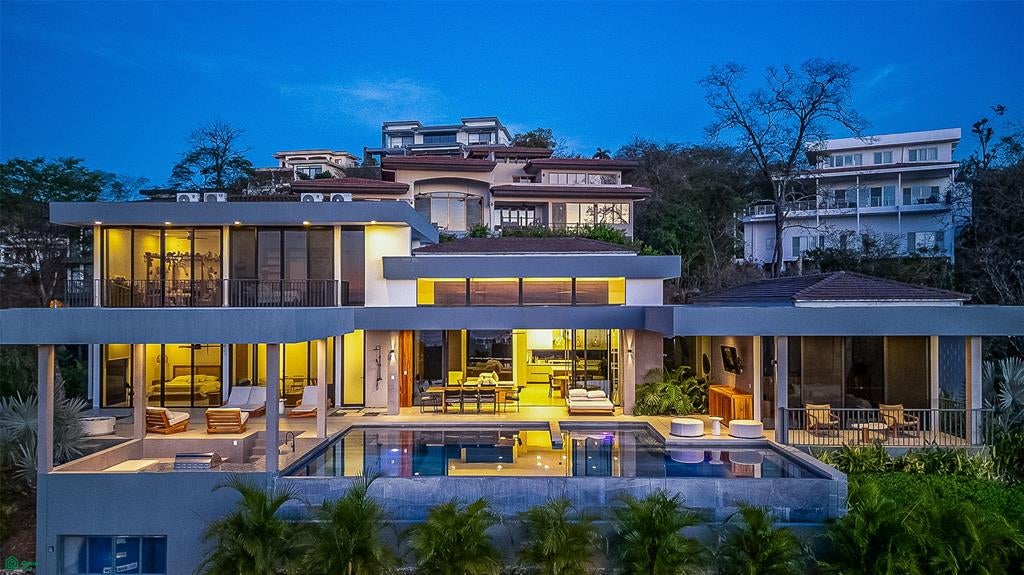 Casa Stone Sardinal Guanacaste