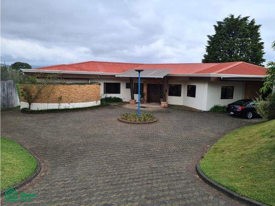 Ruta Nacional Secundaria 202, San Rafael, Montes De Oca, San Jose, Costa Rica 11504