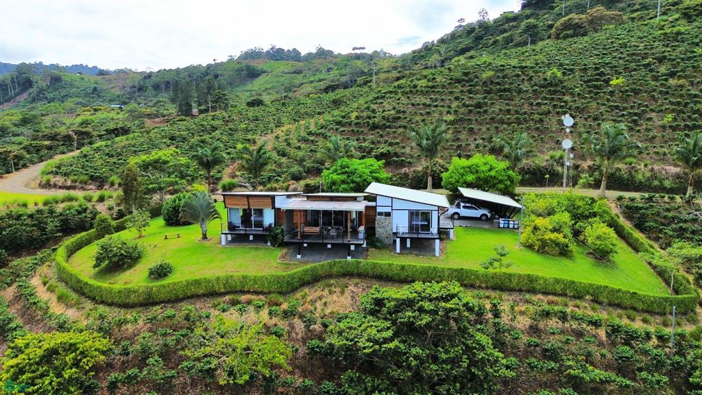Casa Boyeros Pavones Cartago