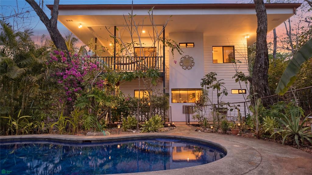 Casa Rosada Lomas De Conchal Playa Puerto Viejo Cabo Velas Guanacaste