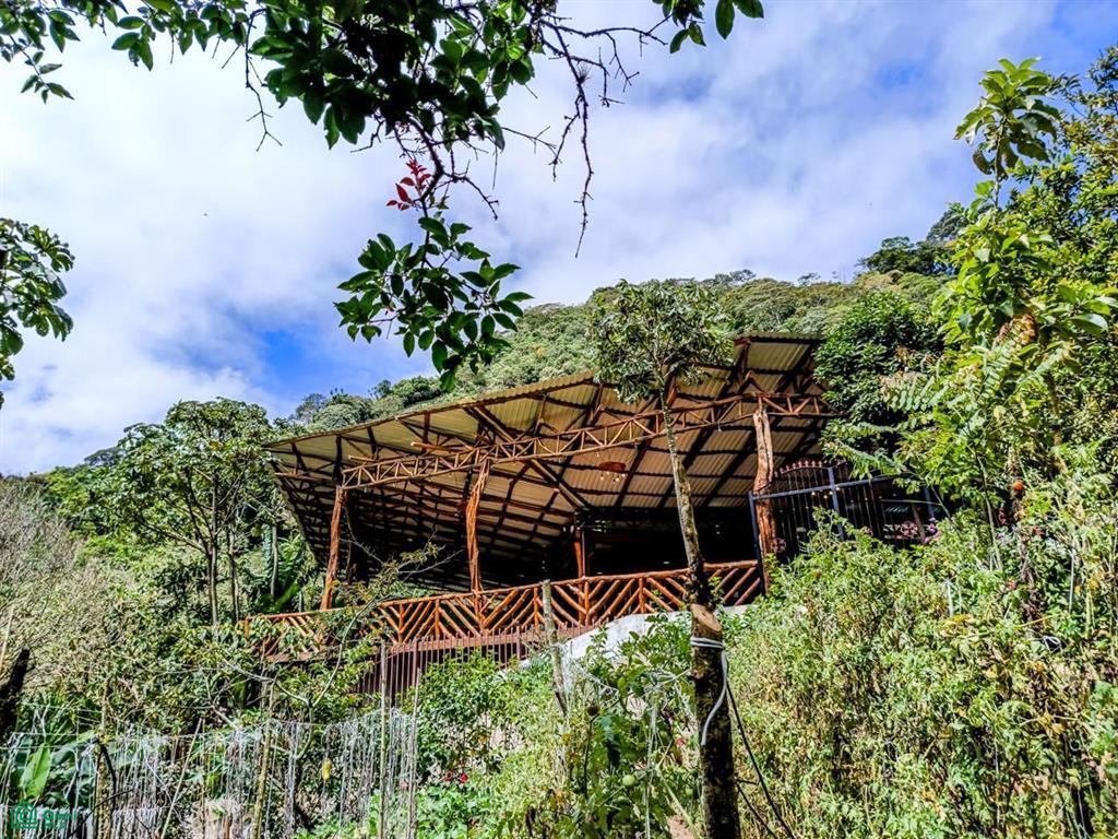 Penas Blancas Cachi Cartago
