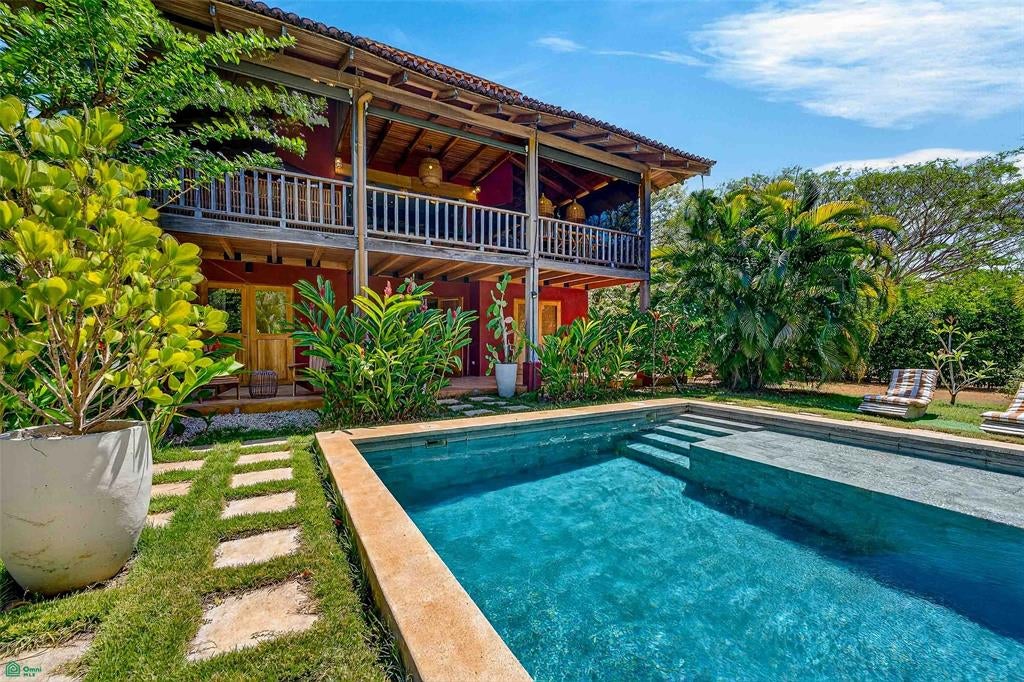 Modern Home In Beachfront Gated Community Tamarindo Guanacaste