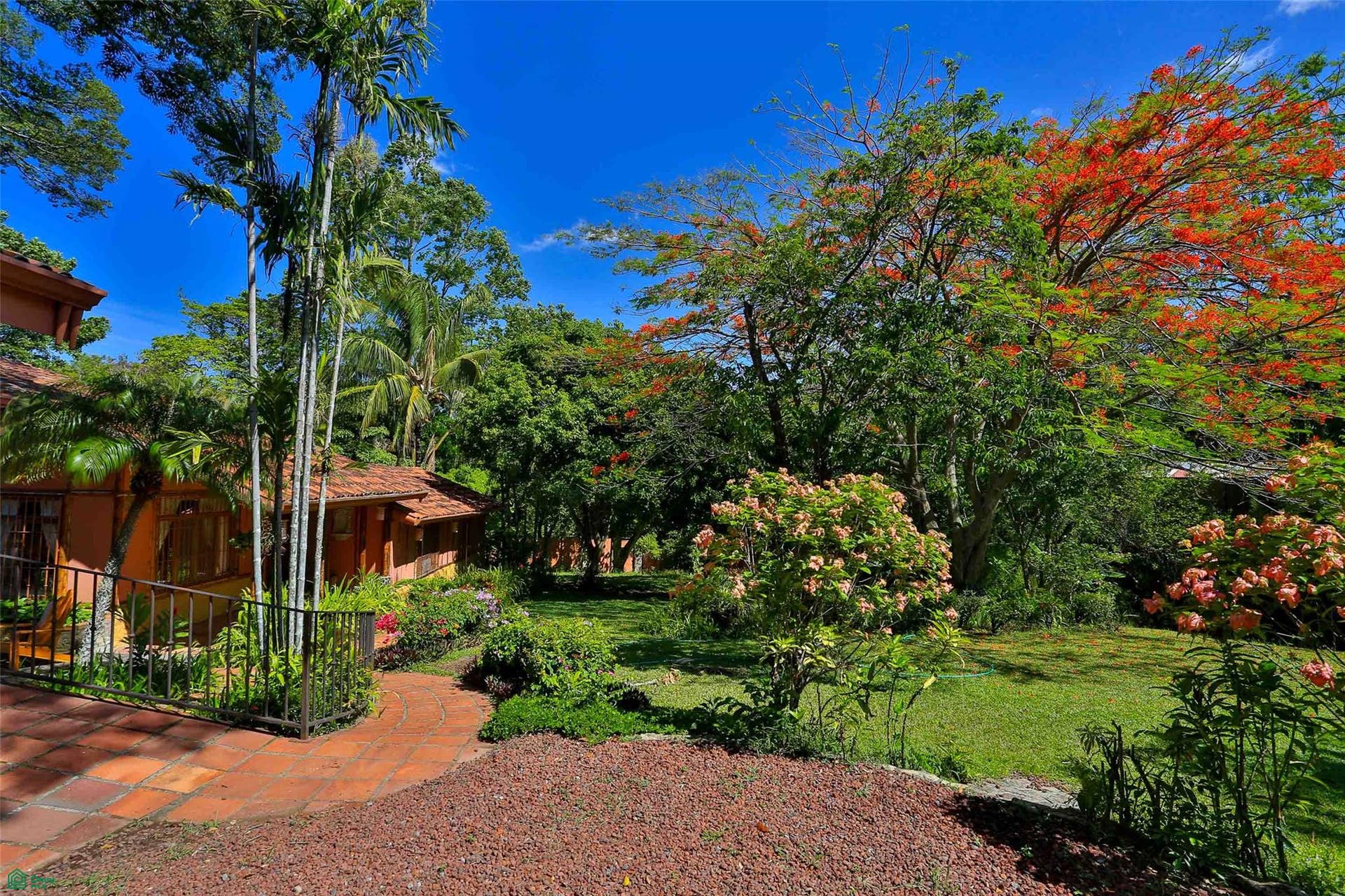 Two Home Rural Retreat, Uruca, Santa Ana, San Jose, Costa Rica 10107