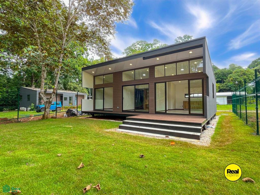 Residencial Altos De Bejuco Parrita Puntarenas