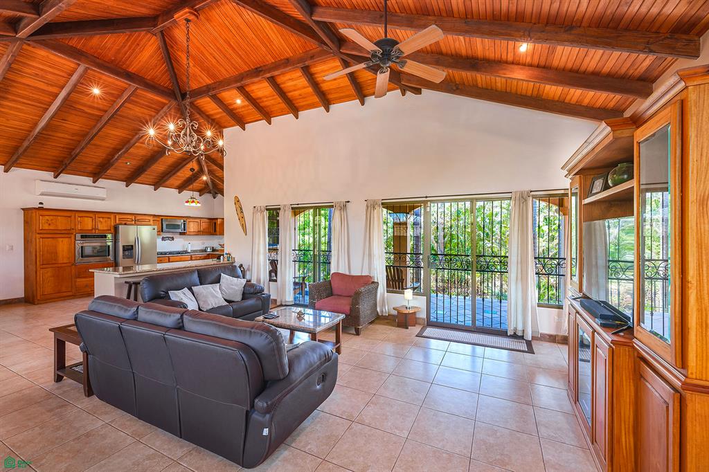 Casa Palacio Tierra Pacifica 4 Veinticiete De Abril Guanacaste