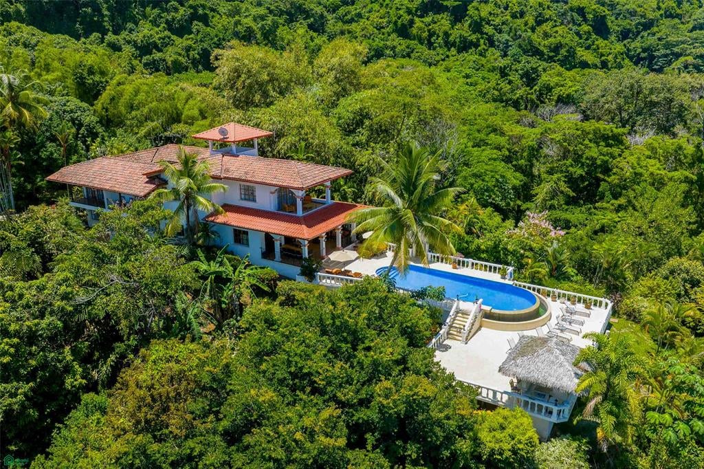 Luxury Boutique Hotel Baha Ballena Puntarenas