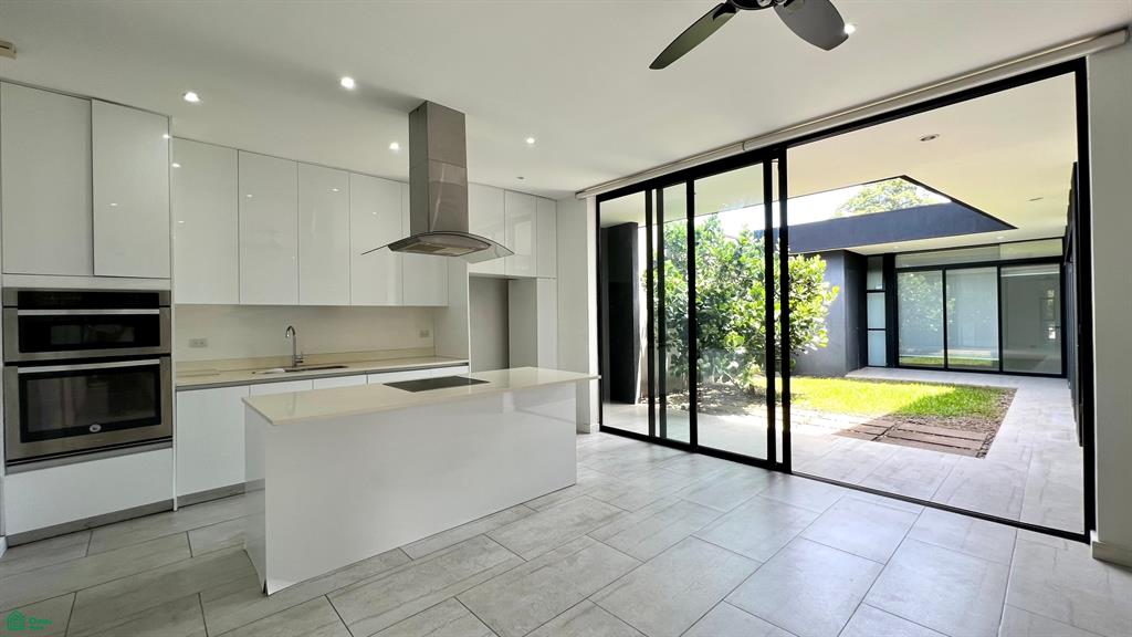 21443 Casa Esperanza Santa Ana San Jose