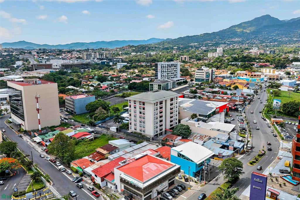 Luxury View Condo San Rafael San Jose