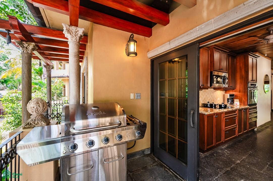 La Esquina Condo, Playa Langosta, Tamarindo, Langosta, Tamarindo, Santa Cruz, Guanacaste, Costa Rica 50309
