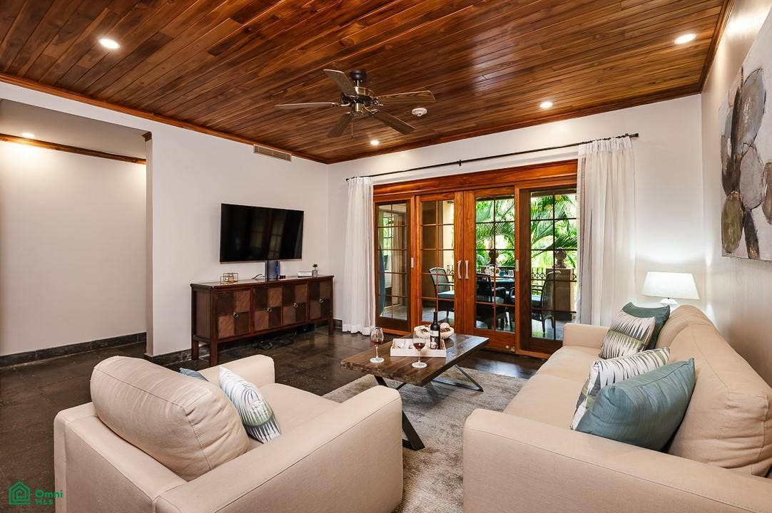 La Esquina Condo, Playa Langosta, Tamarindo, Langosta, Tamarindo, Santa Cruz, Guanacaste, Costa Rica 50309
