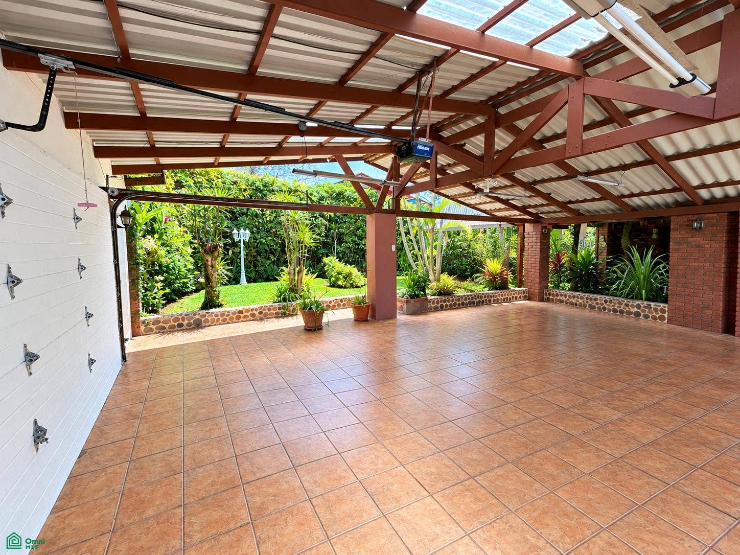 Casa tipo chalet, San Pedro de Montes de Oca, San Pedro, Montes De Oca, San Jose, Costa Rica 11501 Casa tipo chalet, San Pedro de Montes de Oca, San Pedro, Montes De Oca, San Jose, Costa Rica 11501