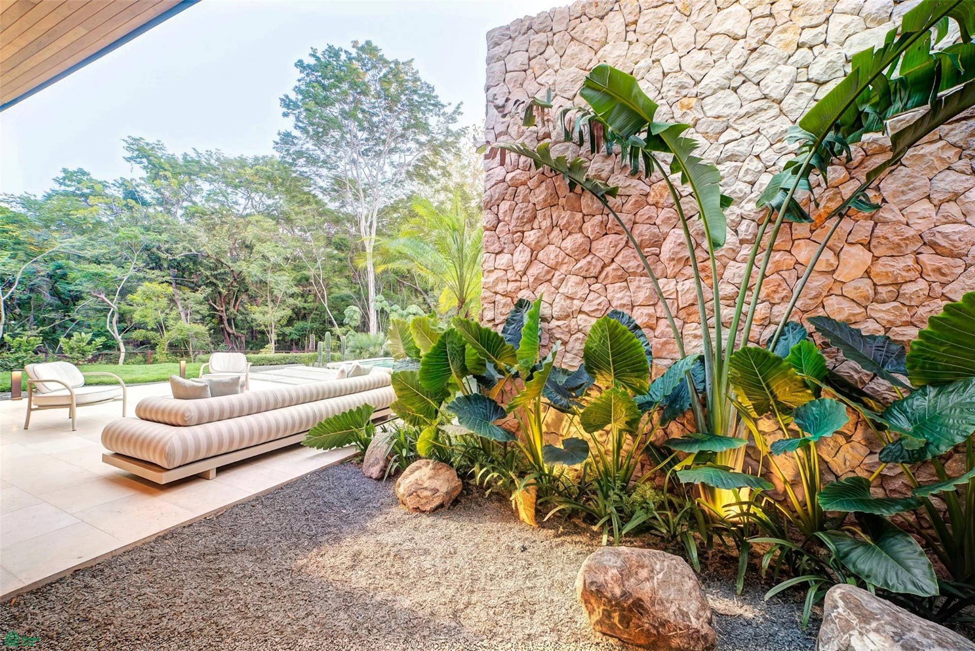 A NOBLE , ARTFUL HOME IN LAS VENTANAS, Playa Grande, Cabo Velas, Santa Cruz, Guanacaste, Costa Rica 50308 A NOBLE , ARTFUL HOME IN LAS VENTANAS, Playa Grande, Cabo Velas, Santa Cruz, Guanacaste, Costa Rica 50308