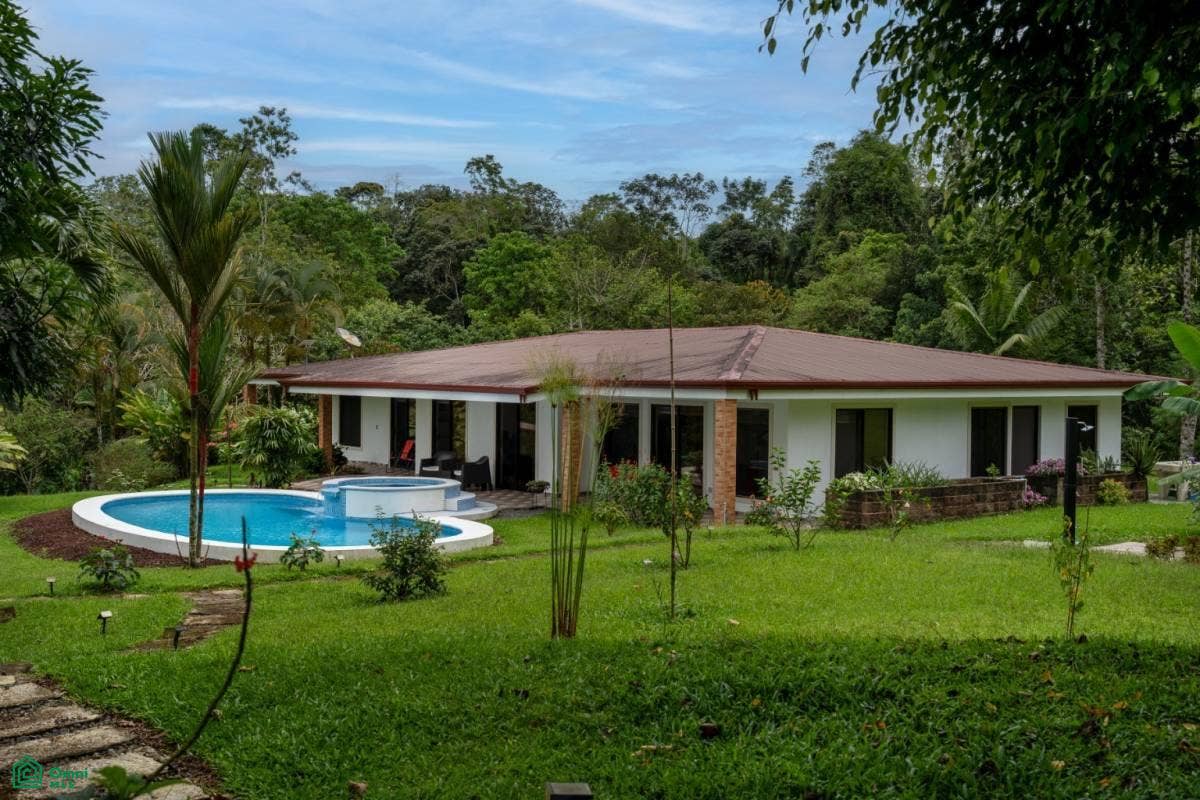 Tres Equis, Turrialba, Turrialba, Turrialba, Cartago, Costa Rica 30501