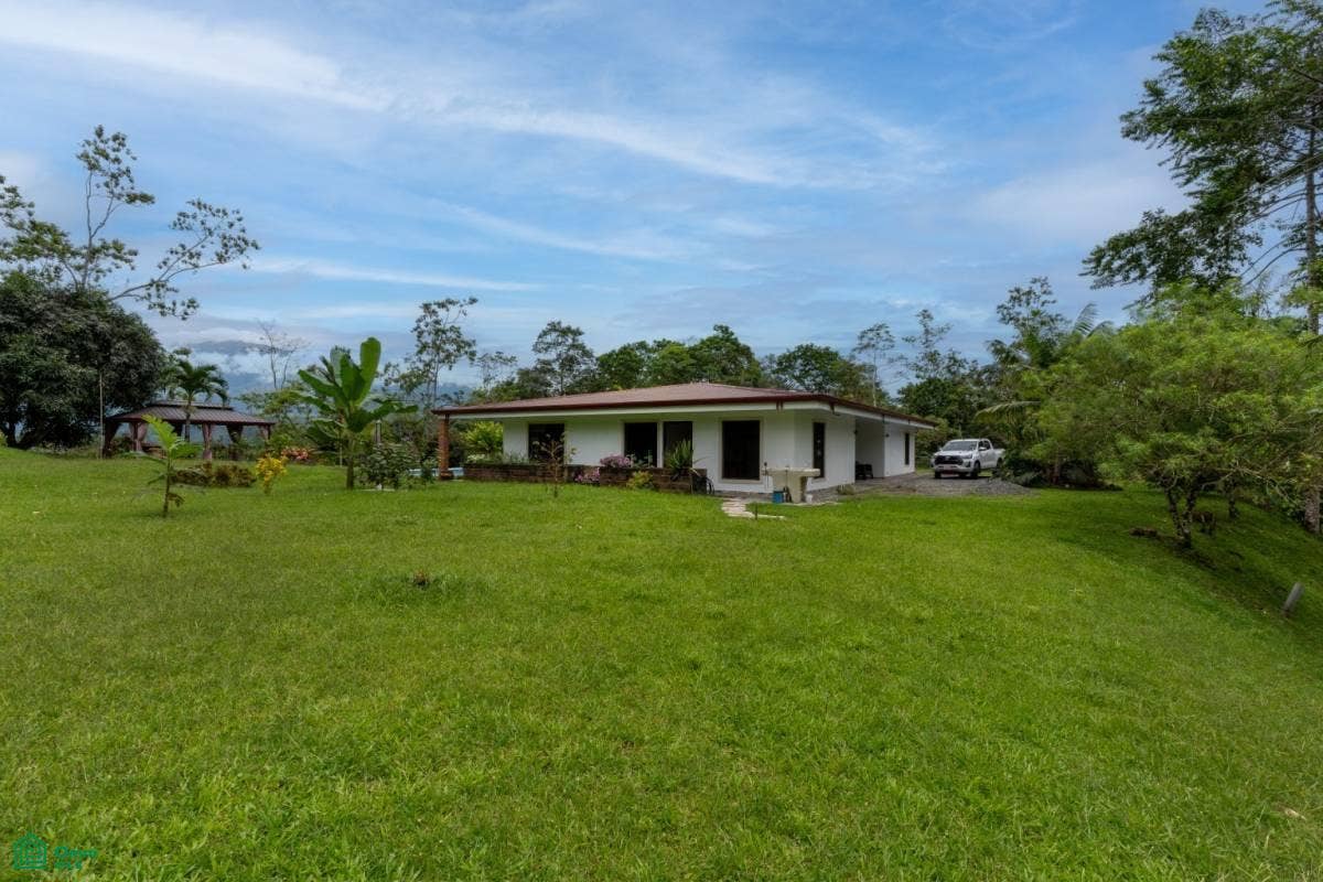 Tres Equis, Turrialba, Turrialba, Turrialba, Cartago, Costa Rica 30501