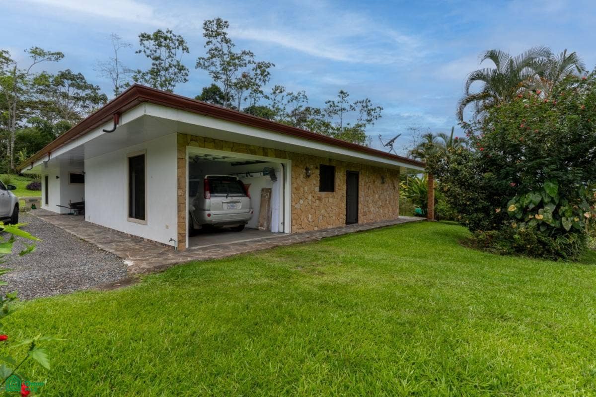 Tres Equis, Turrialba, Turrialba, Turrialba, Cartago, Costa Rica 30501
