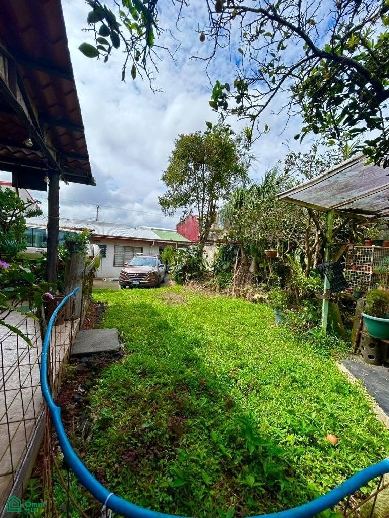 calle 22 y 26, Parte Oriental De Ciudad Cartago, Cartago, Costa Rica calle 22 y 26, Parte Oriental De Ciudad Cartago, Cartago, Costa Rica