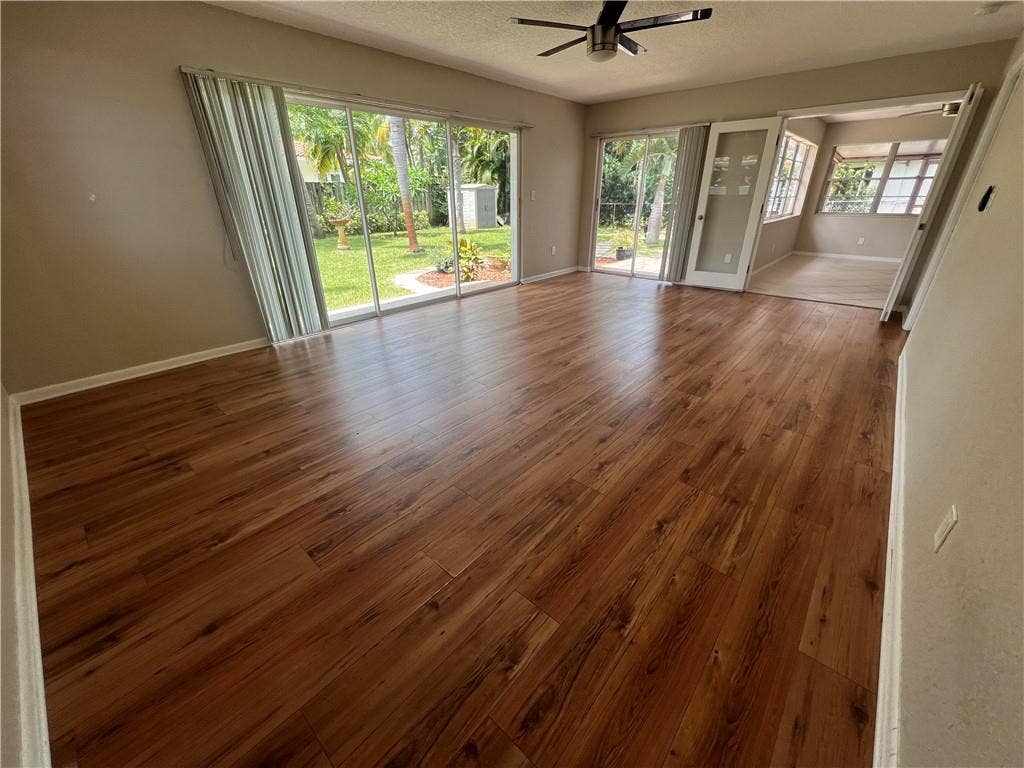2060 NE 26th St, Lighthouse Point, FL 33064