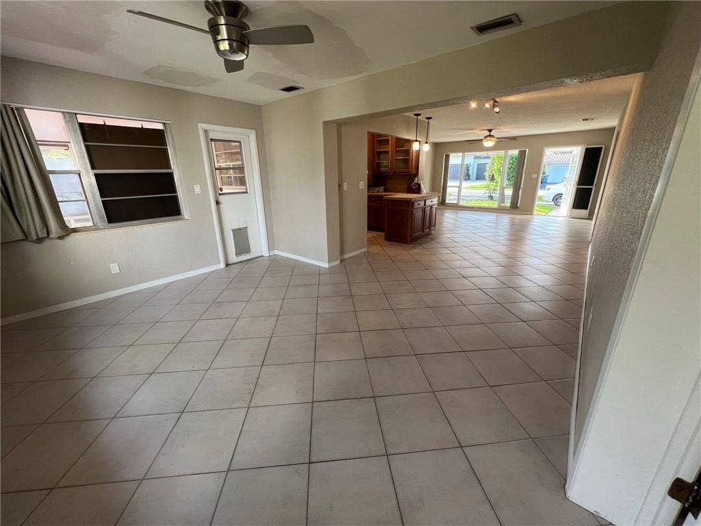 2060 NE 26th St, Lighthouse Point, FL 33064