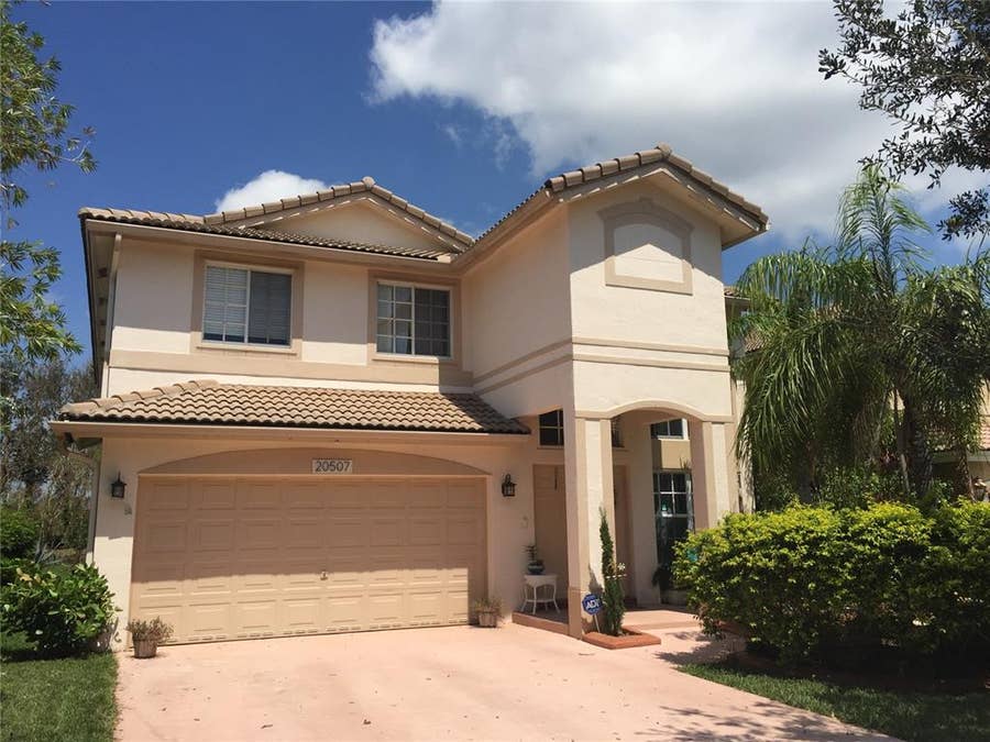 Property photo for 20507 SW 1st St, Pembroke Pines, FL