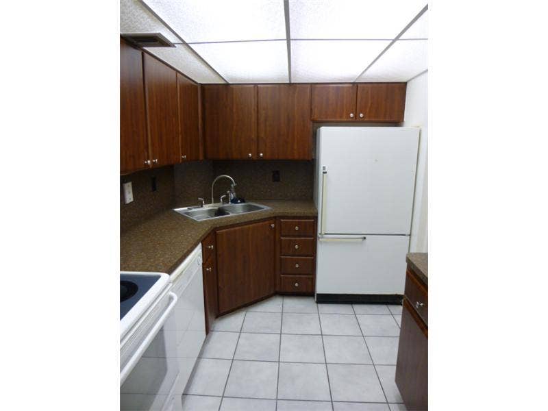 Property photo for 3105 OAKLAND SHORES DR, #J101, Oakland Park, FL