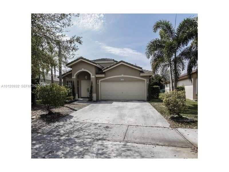 Property photo for 386 SW 206 Avenue, Pembroke Pines, FL