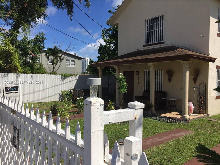 Property photo for 160 NW 27th Street, Miami, FL