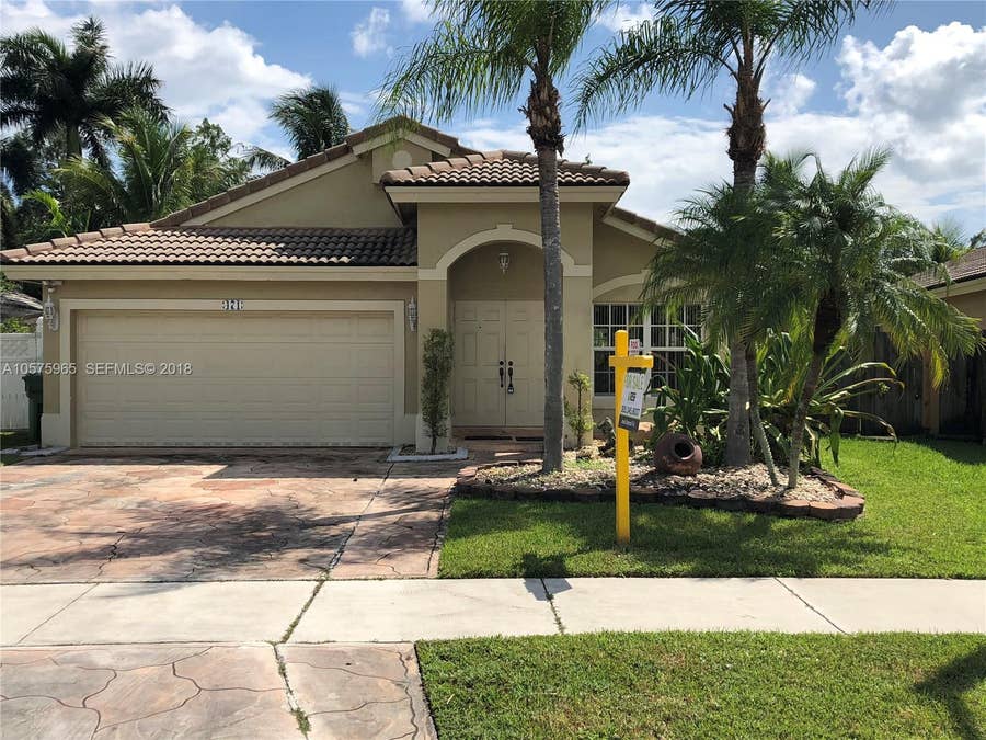 Property photo for 471 SW 203rd Avenue, Pembroke Pines, FL