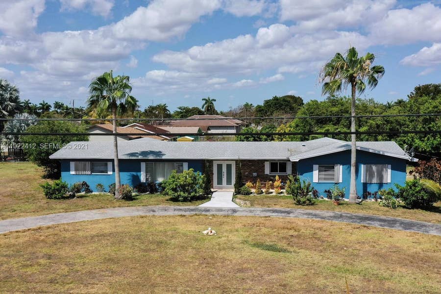 Property photo for 330 SW 5th Avenue, Florida City, FL