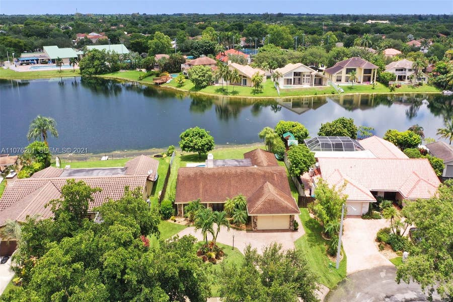 Property photo for 11605 Sunfish Way, Cooper City, FL
