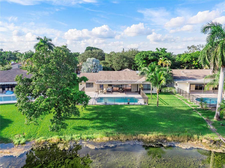 Property photo for 11606 Palmetto Way, Cooper City, FL