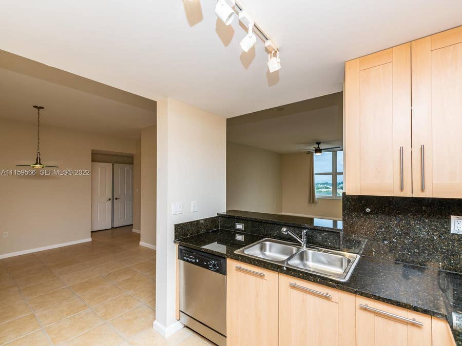 Property photo for 511 SE 5th Avenue, #807, Fort Lauderdale, FL
