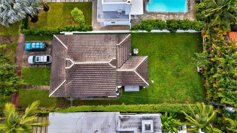 Property photo for 535 W 51st Street, Miami Beach, FL