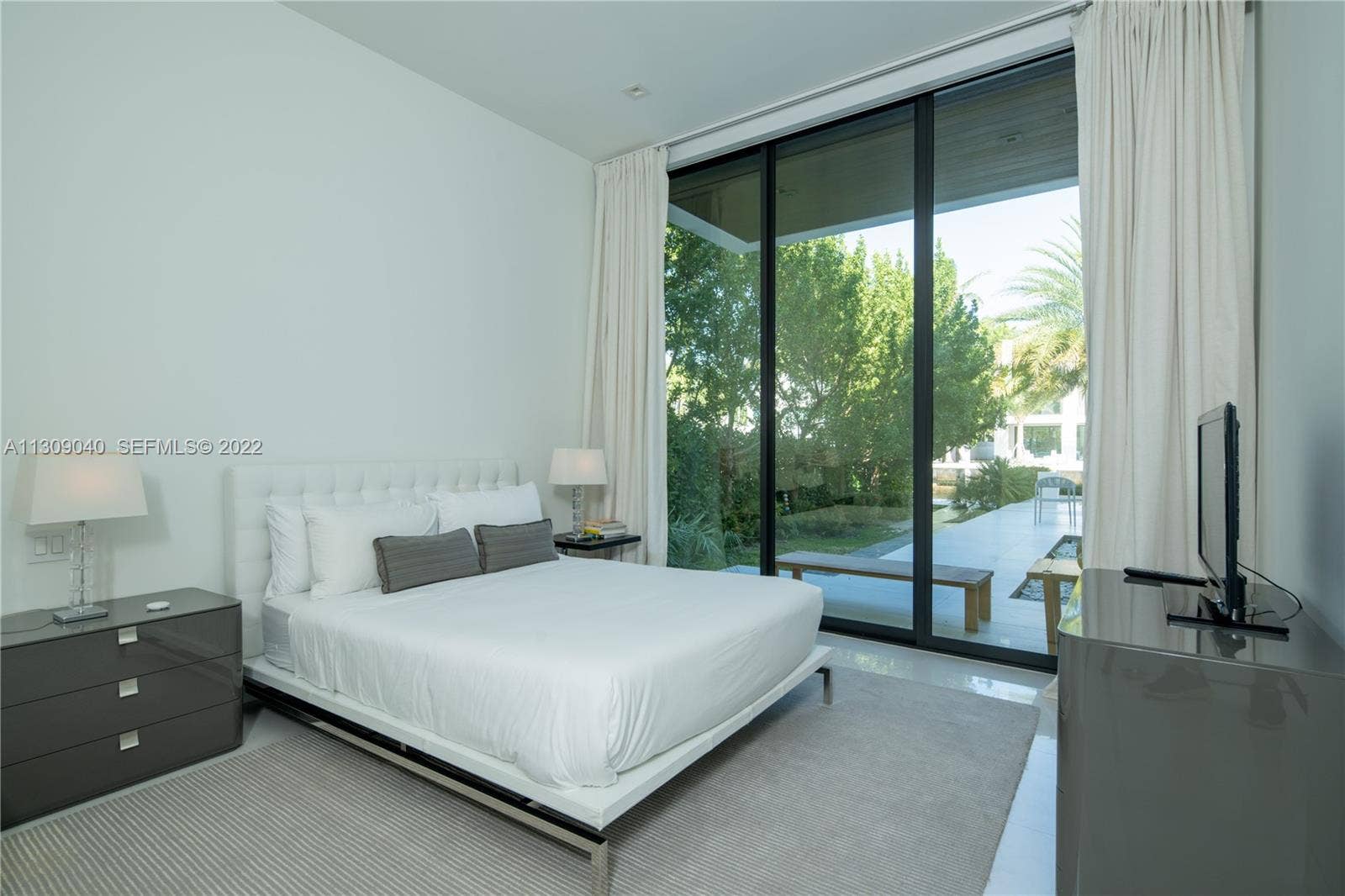 128 Fiesta Way, Fort Lauderdale, Fort Lauderdale, FL 33301 Bedroom 1 downstairs