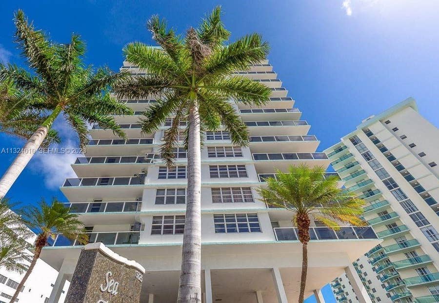 Property photo for Hollywood, FL