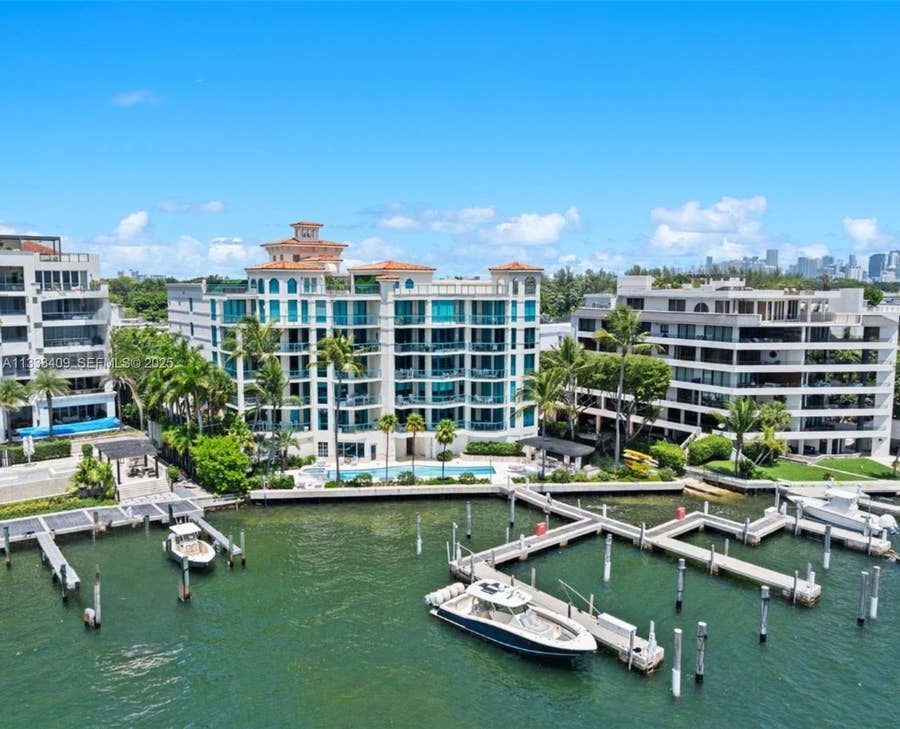 Property photo for 1660 W Glencoe Street, #302, Coconut Grove, FL