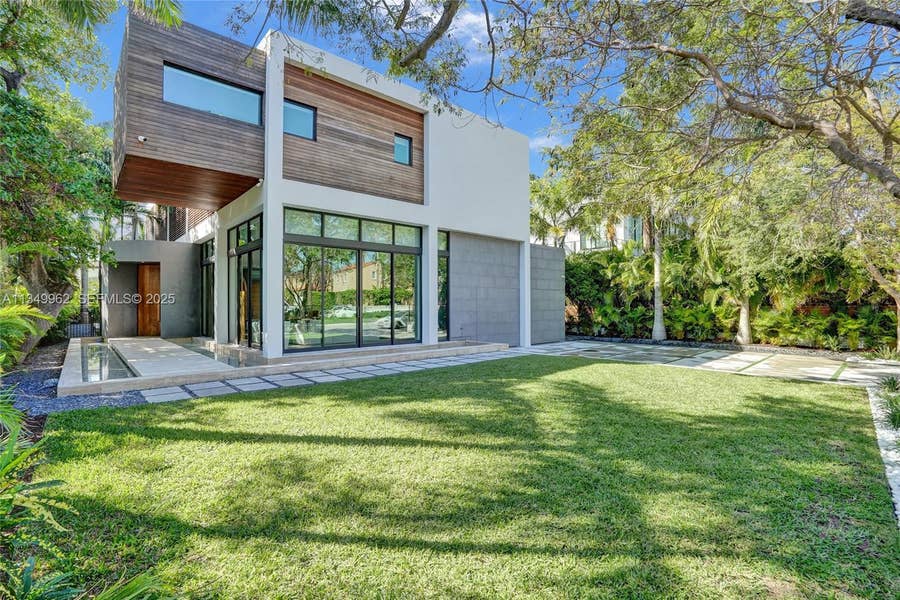 Property photo for Golden Beach, FL