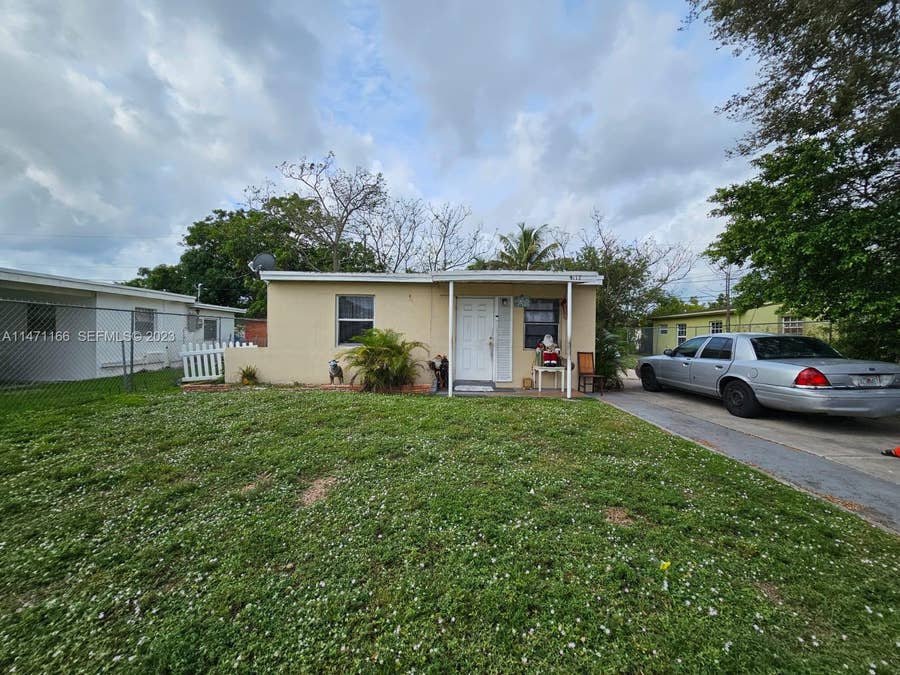 Property photo for 1817 NW 25th Avenue, Fort Lauderdale, FL
