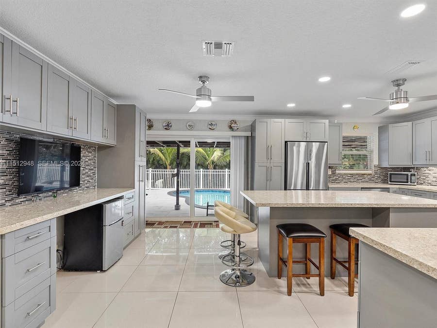 Property photo for Davie, FL