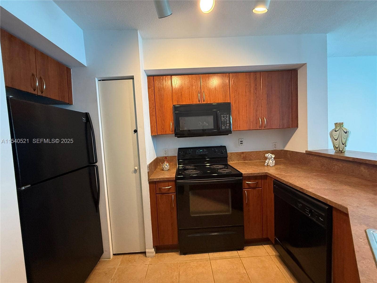 9201 Collins Avenue, #1023, Surfside, FL 33154 Photo 10