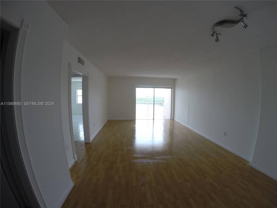 Property photo for 400 Kings Point Drive, #905, Sunny Isles Beach, FL