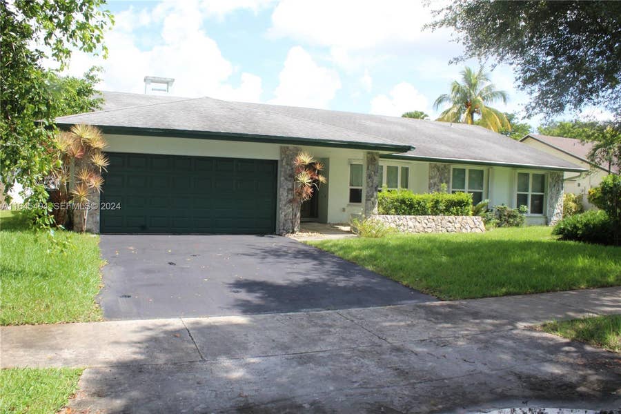 Property photo for 11801 S Island Road, Cooper City, FL