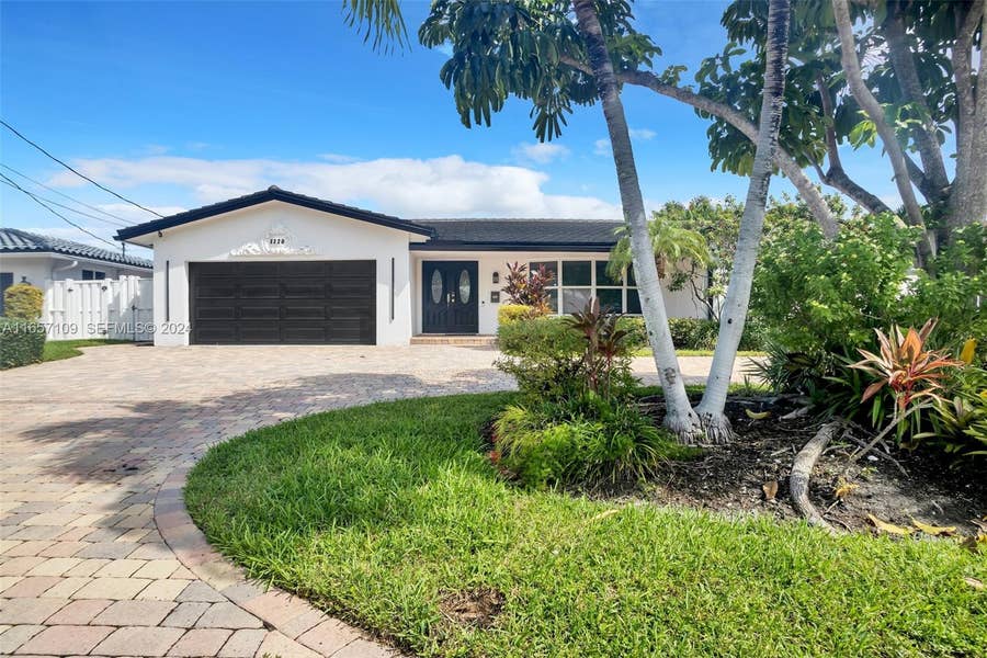 Property photo for 5220 NE 26th Avenue, Fort Lauderdale, FL